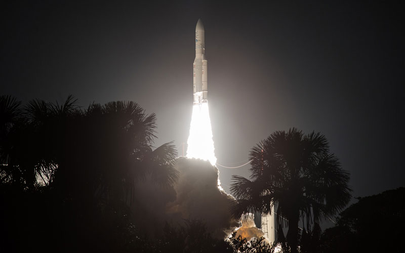 Успешный запуск спутника связи нового поколения Intelsat 33e EpicNG